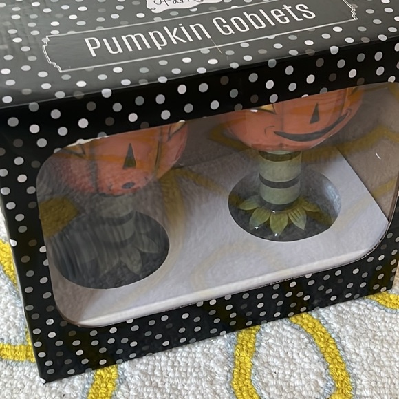 NIB 2022 JP Pumpkin Goblets - Picture 2 of 6
